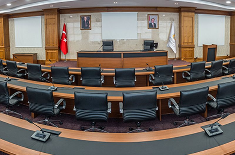 selcuk-uni-rektorluk-2