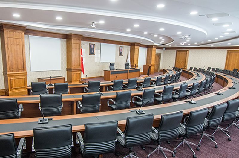 selcuk-uni-rektorluk-3